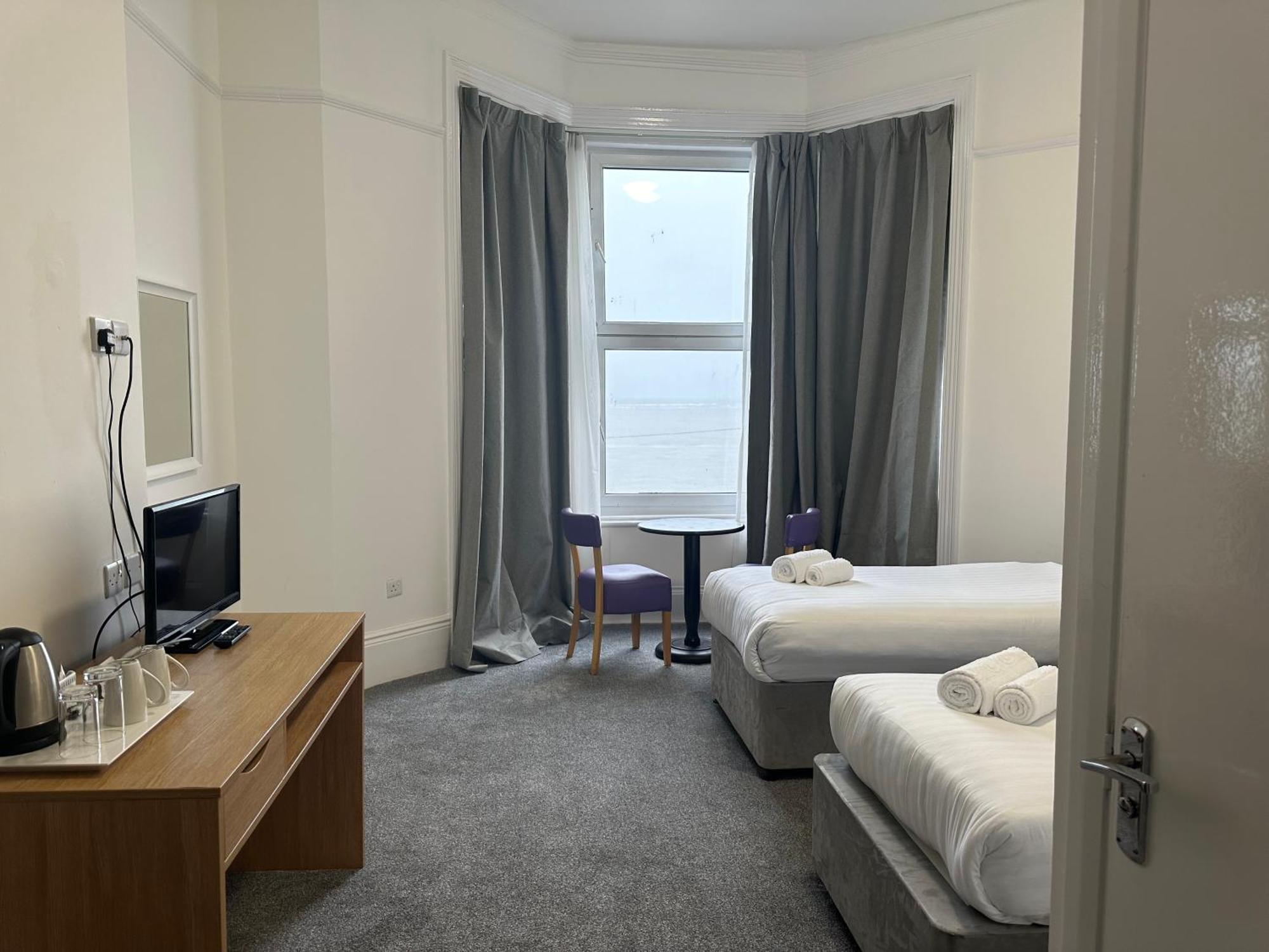Exmouth Beach Hotel Екстер'єр фото