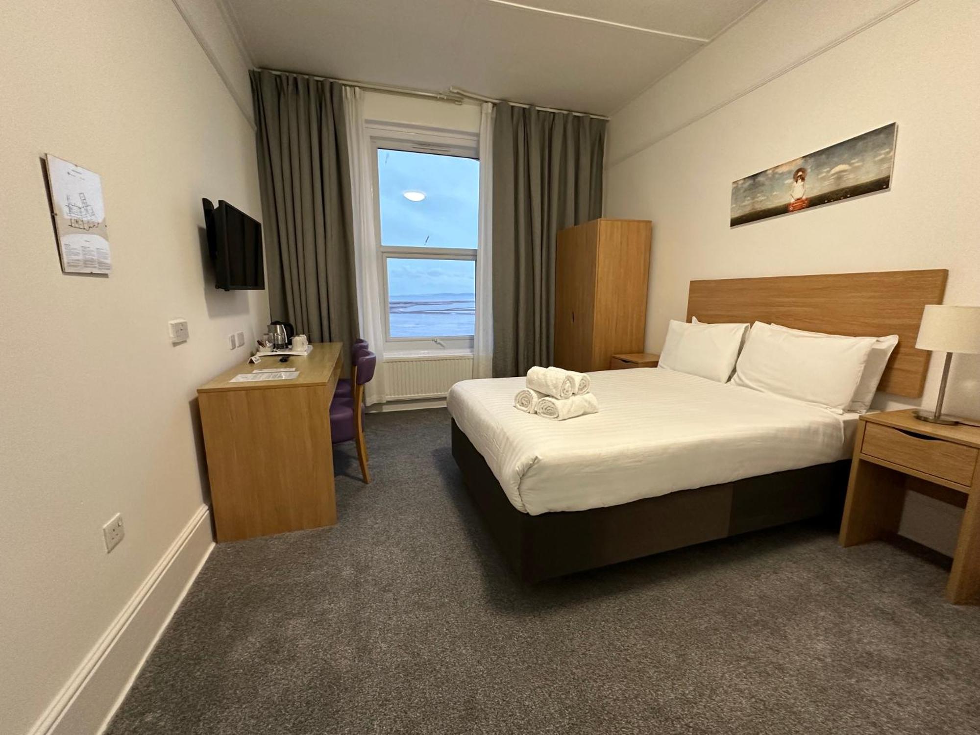 Exmouth Beach Hotel Екстер'єр фото